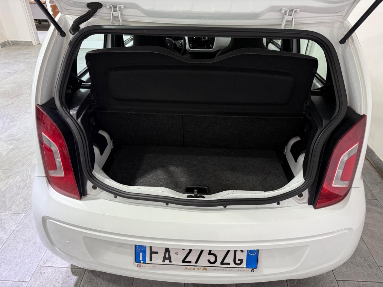 Volkswagen up! 1.0 75 CV 5p. club ASG