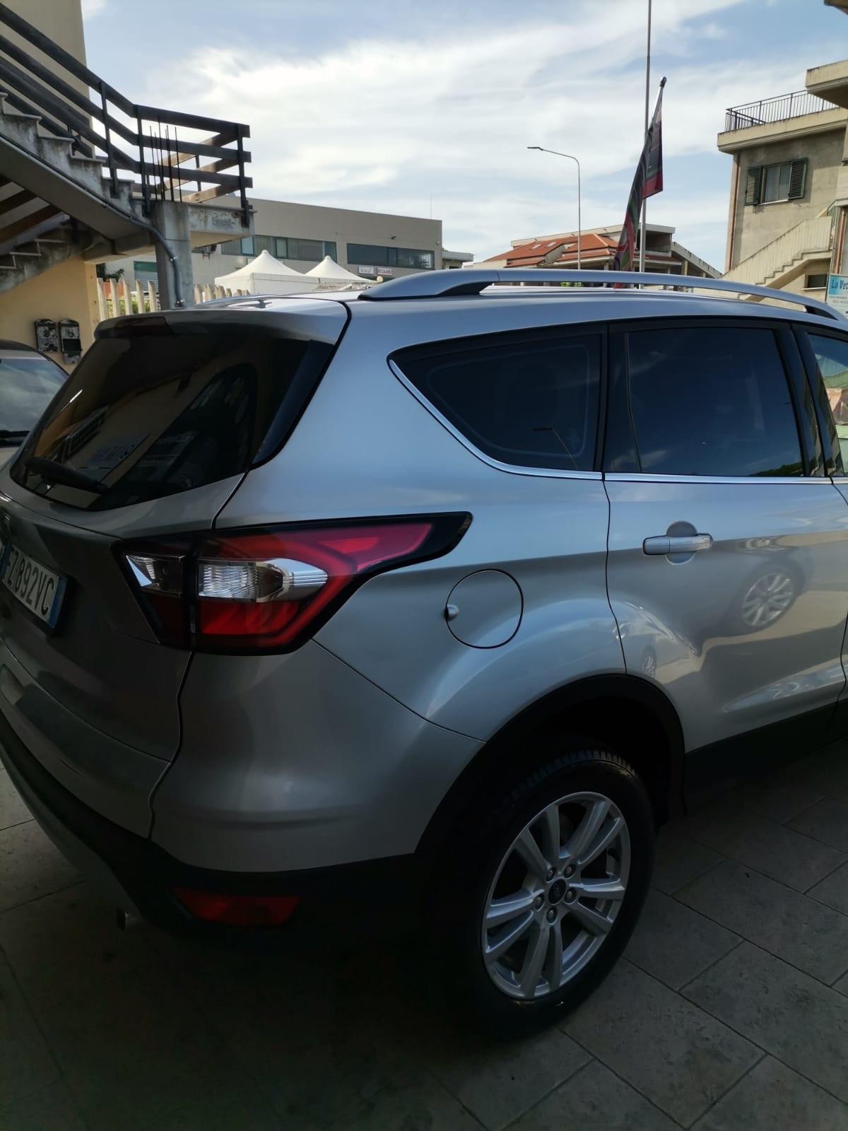 Ford Kuga 2.0 TDCI 120 CV S&S 2WD ST-Line