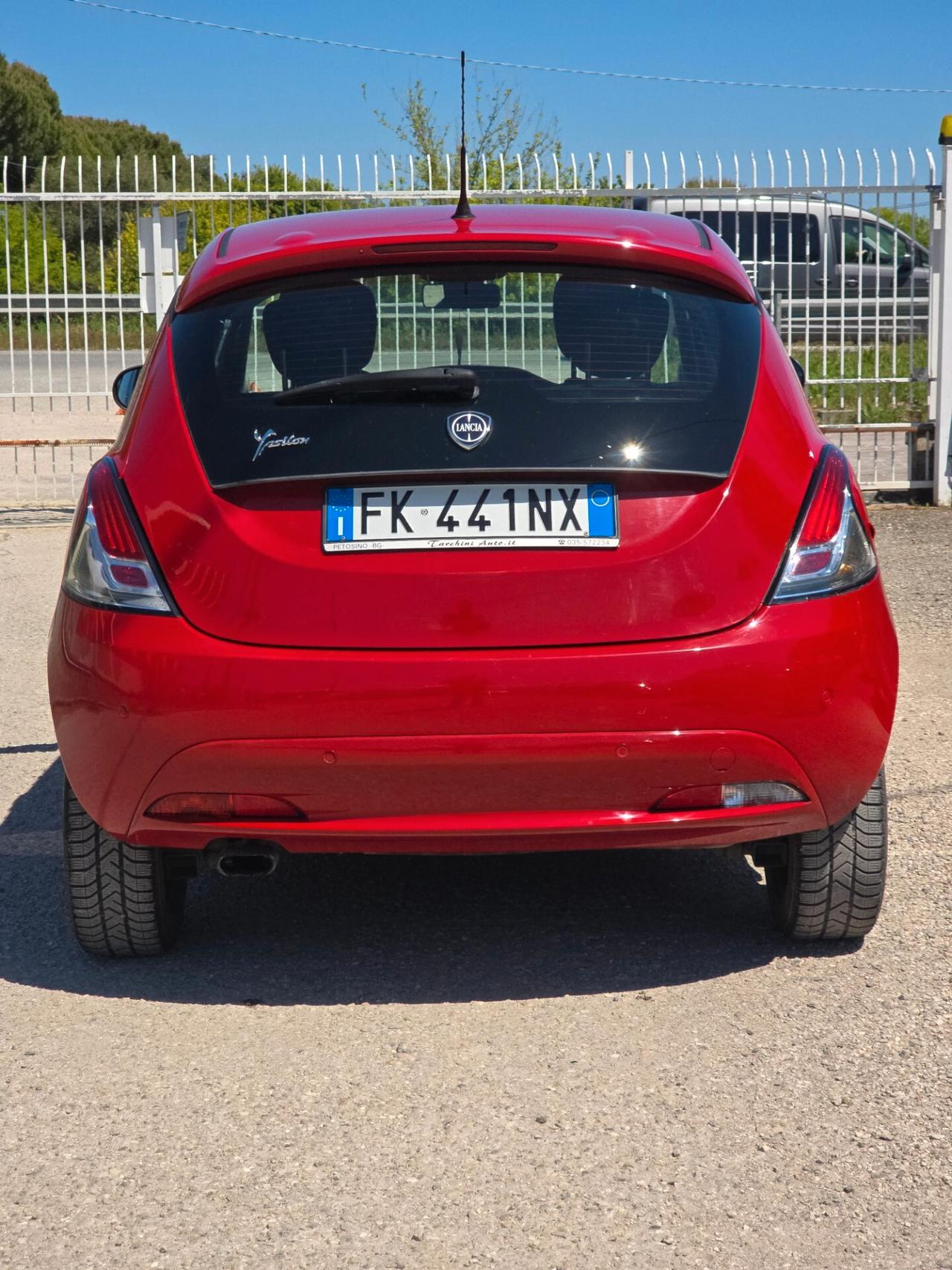 Lancia Ypsilon 1.2 69 CV 5 porte Unyca