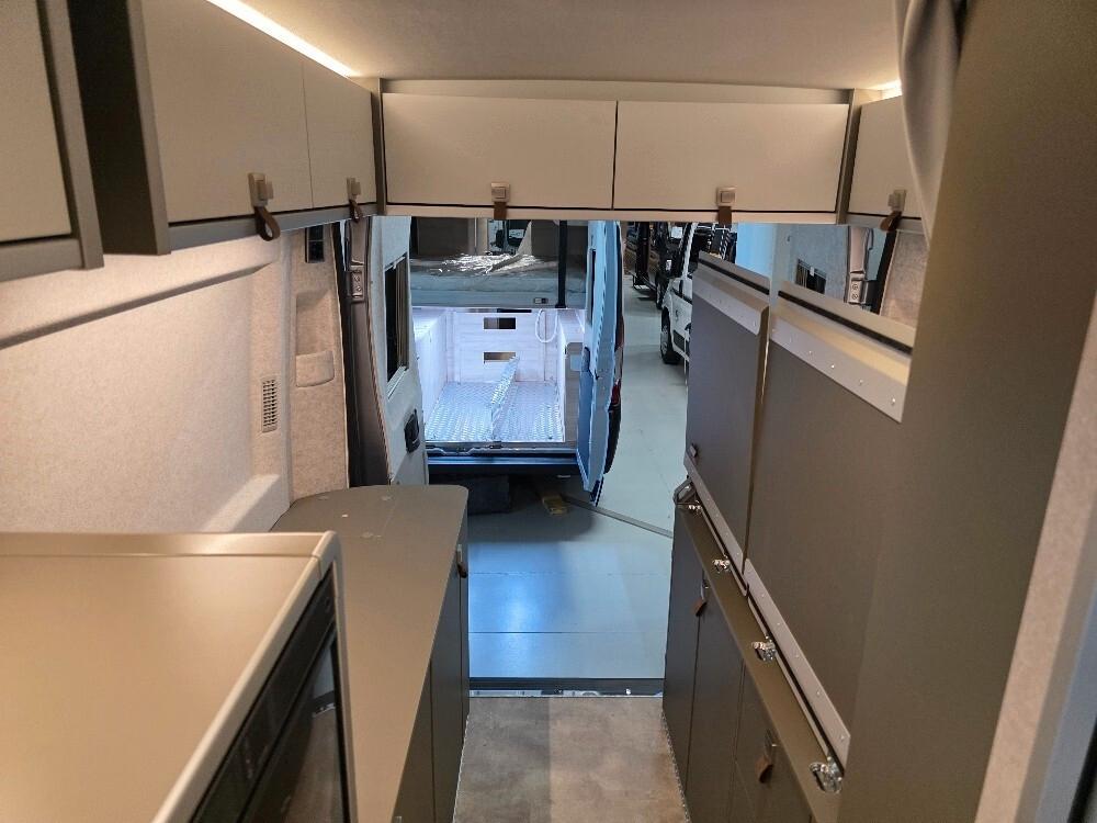 CAMPER VAN HYMER GRAND CANYON