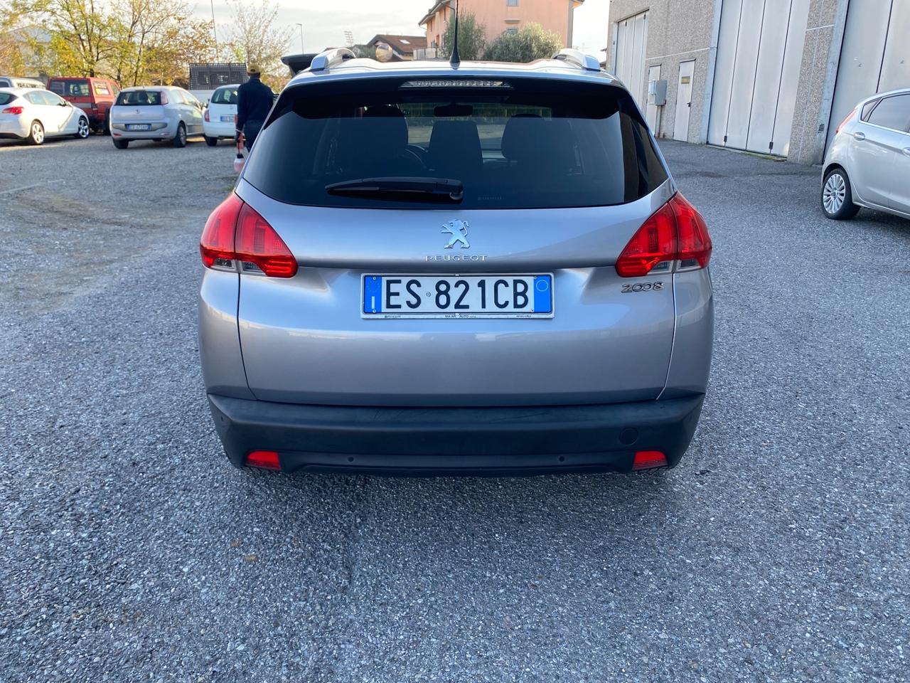 Peugeot 2008 1.2 VTi 82CV Access