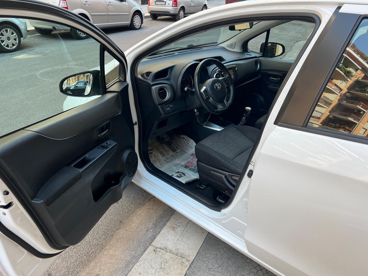 Toyota Yaris 1.4 D-4D 5 porte Lounge