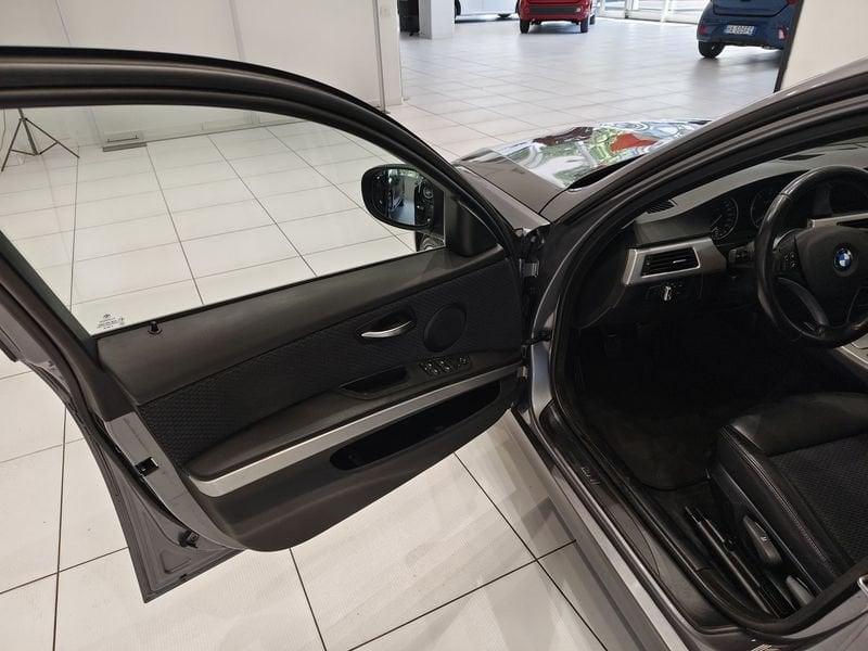 BMW Serie 3 320d CAT Touring xdrive Attiva*4x4*