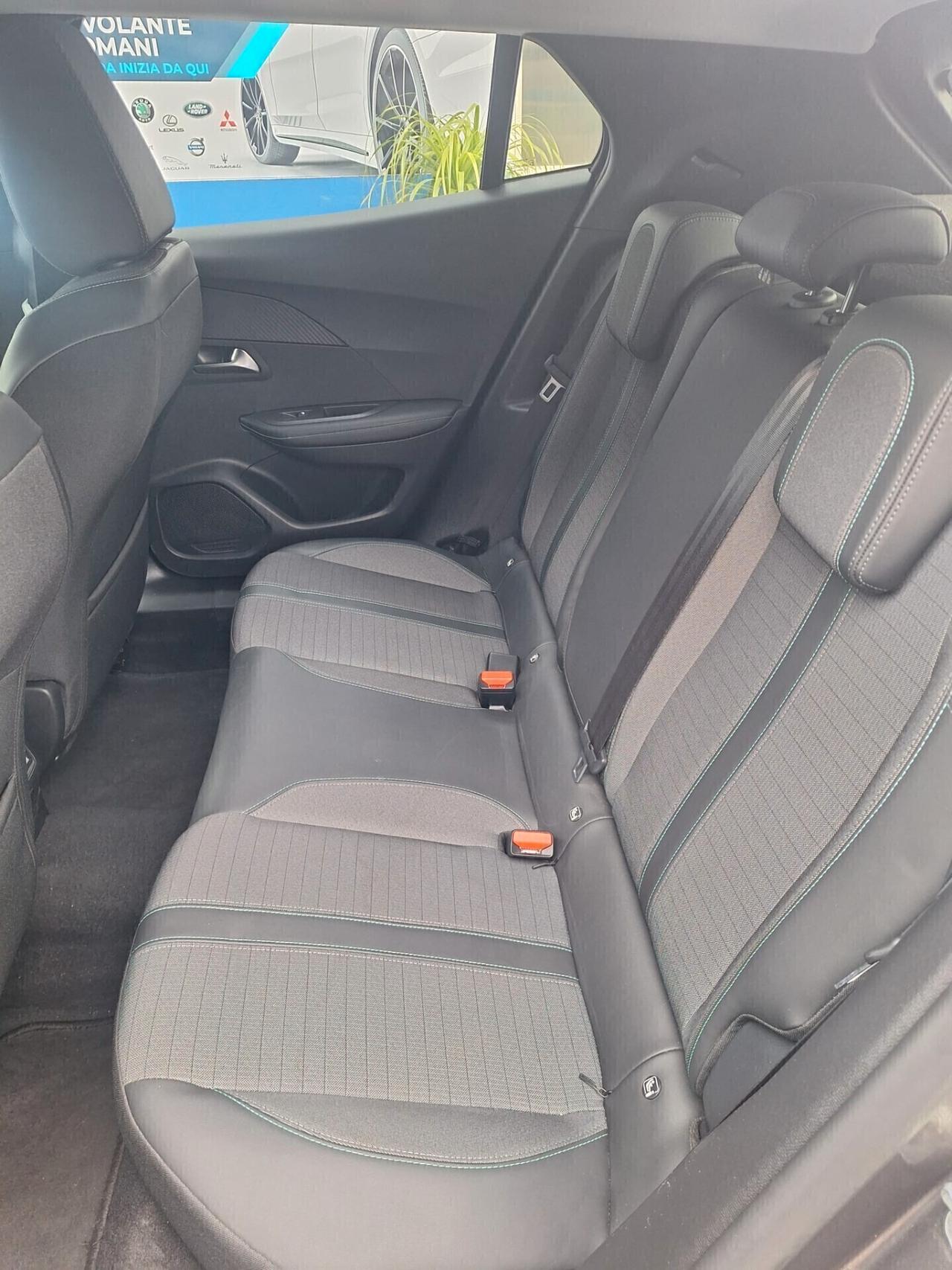 Peugeot 2008 BlueHDi 130 S&S EAT8 Allure Pack