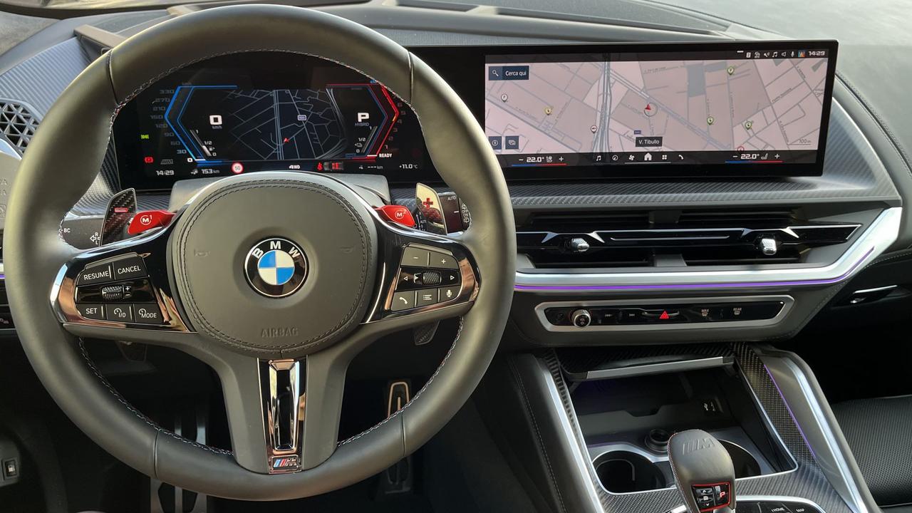 BMW XM 4.4 phev auto