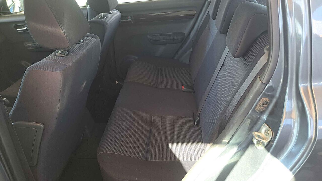 Suzuki Swift 1.3 4x4 GL Benzina 92Cv