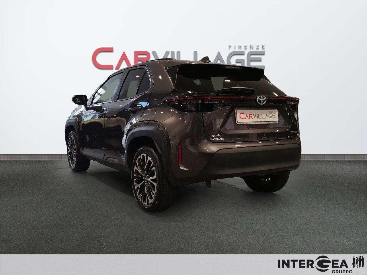 TOYOTA Yaris Cross 1.5h Lounge fwd 116cv e-cvt