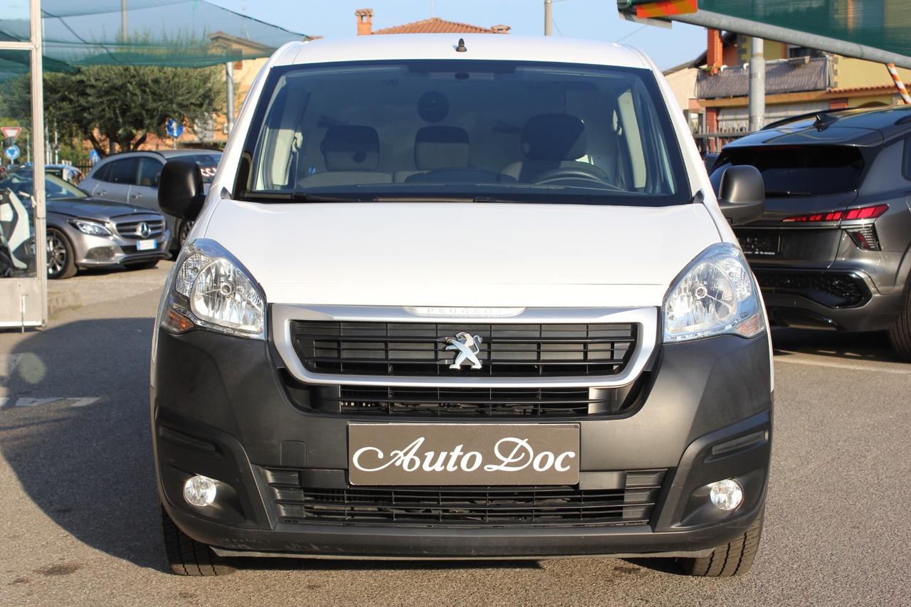 Peugeot Partner L1 BlueHDi 100CV Allestimento per Dresseur trasporto animali da caccia