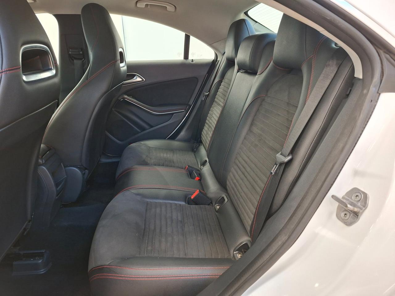 Mercedes-benz CLA 180 d Automatic Premium