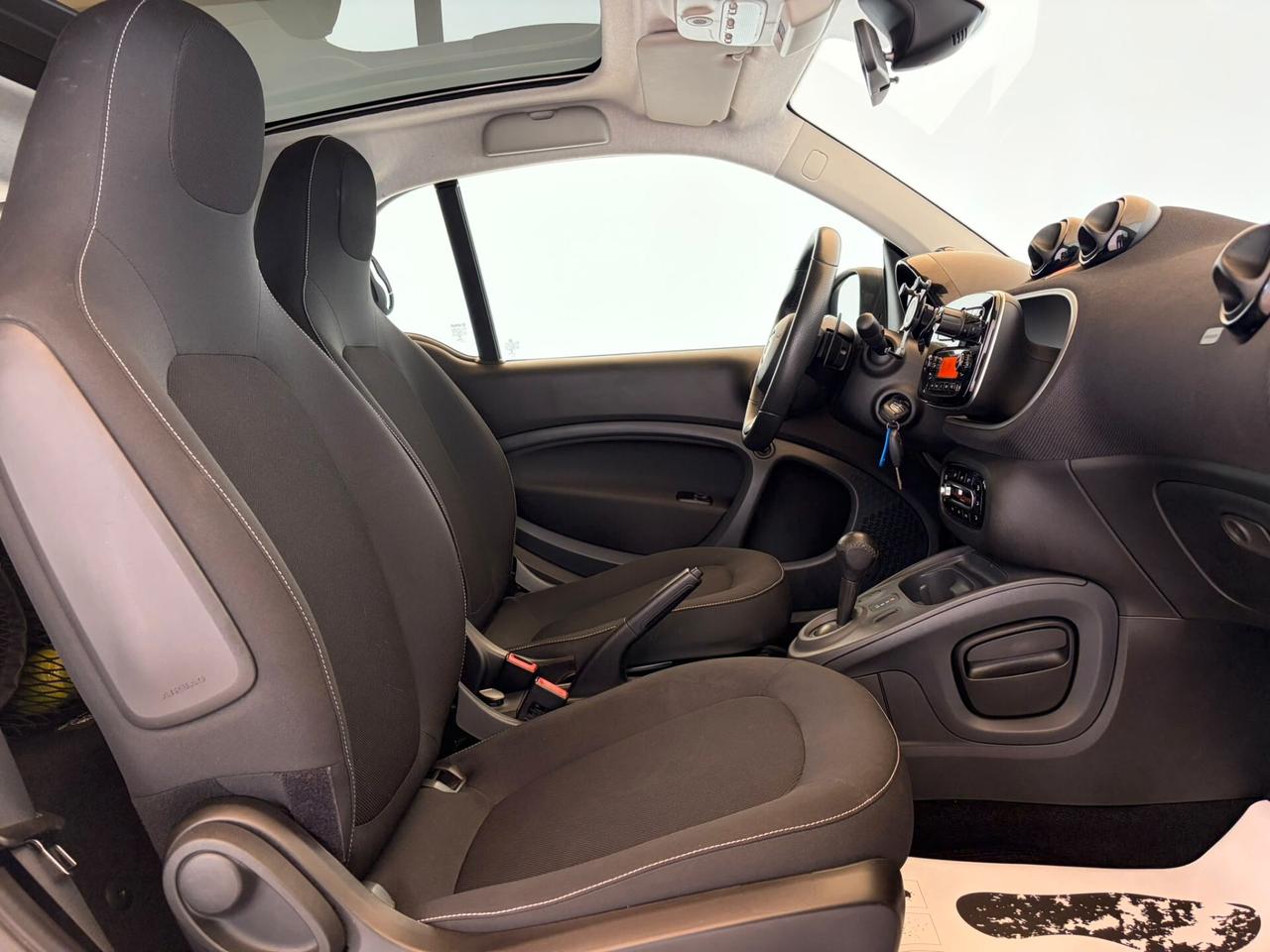 SMART FORTWO 1.0 Superpassion 71cv twinamic - IVA ESPOSTA