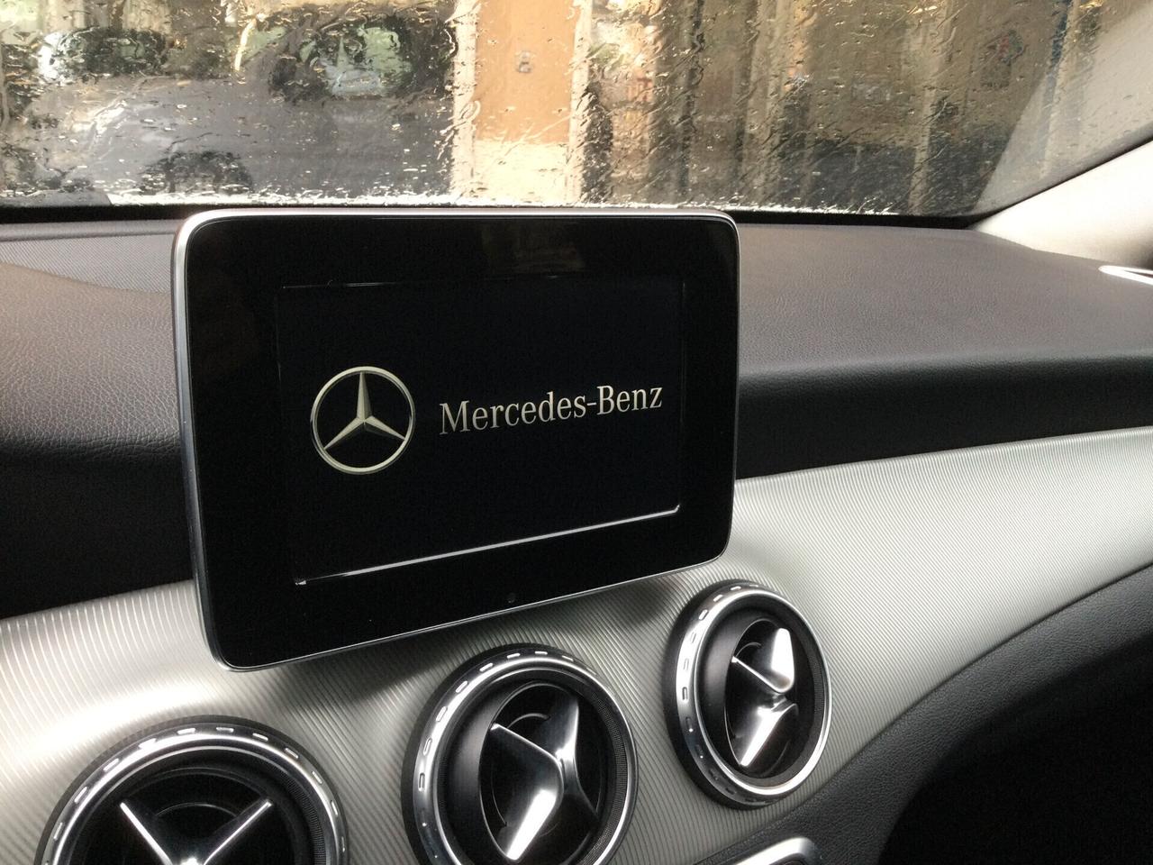 Mercedes-benz GLA 180 d Automatic Premium