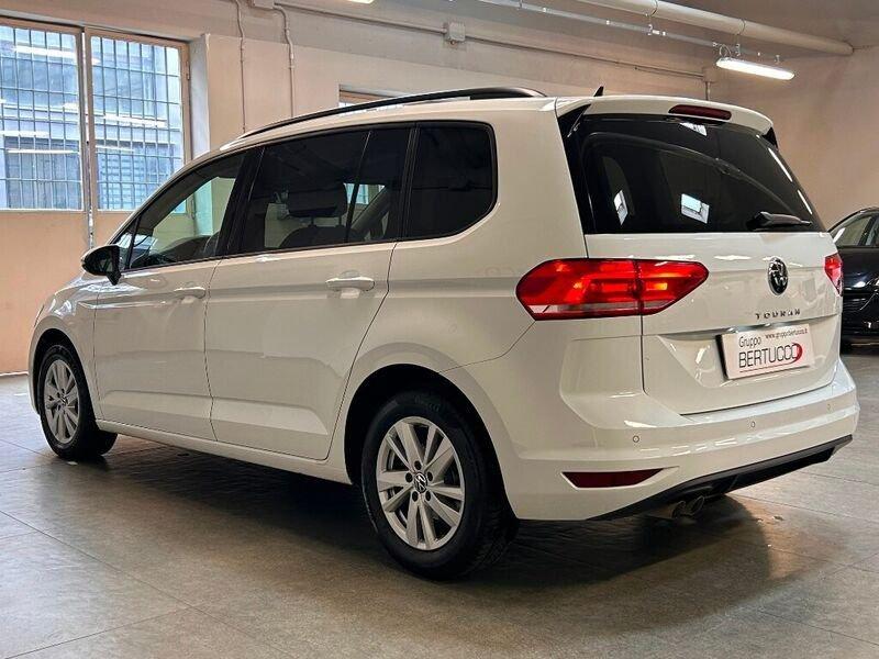 Volkswagen Touran 2.0 TDI 150 CV SCR DSG Business BlueMotion Technology