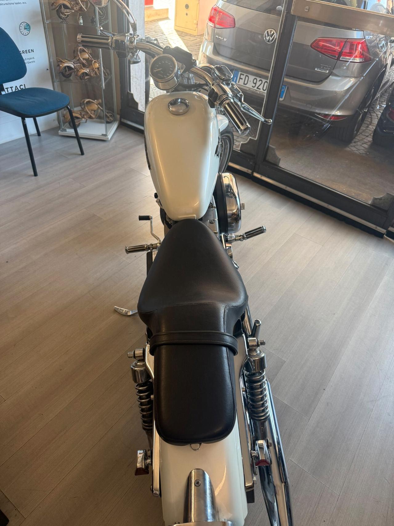 Harley-davidson 883 Sportster Custom