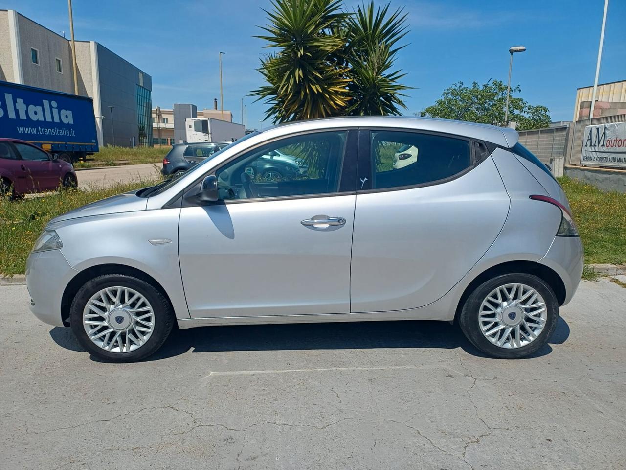 Lancia Ypsilon 1.3 MJT 16V 95 cv. 5 porte S&S Gold