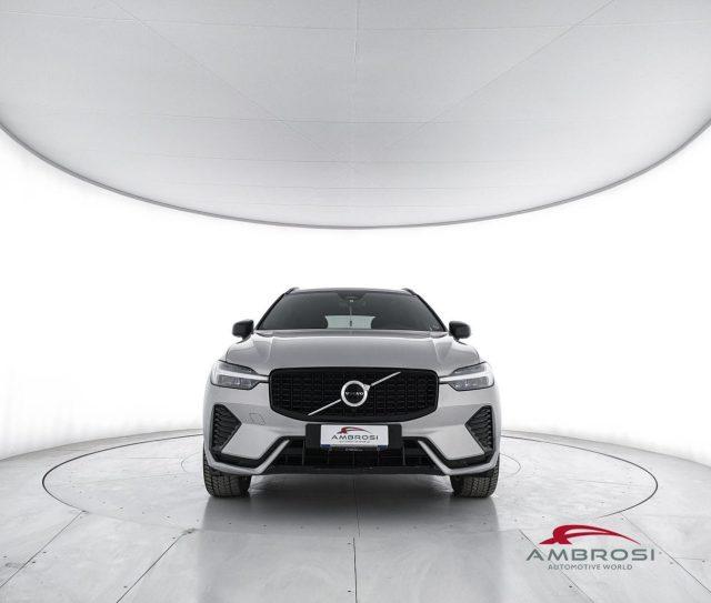 VOLVO XC60 B4 (d) AWD Geartronic R-design - AUTOCARRO N1