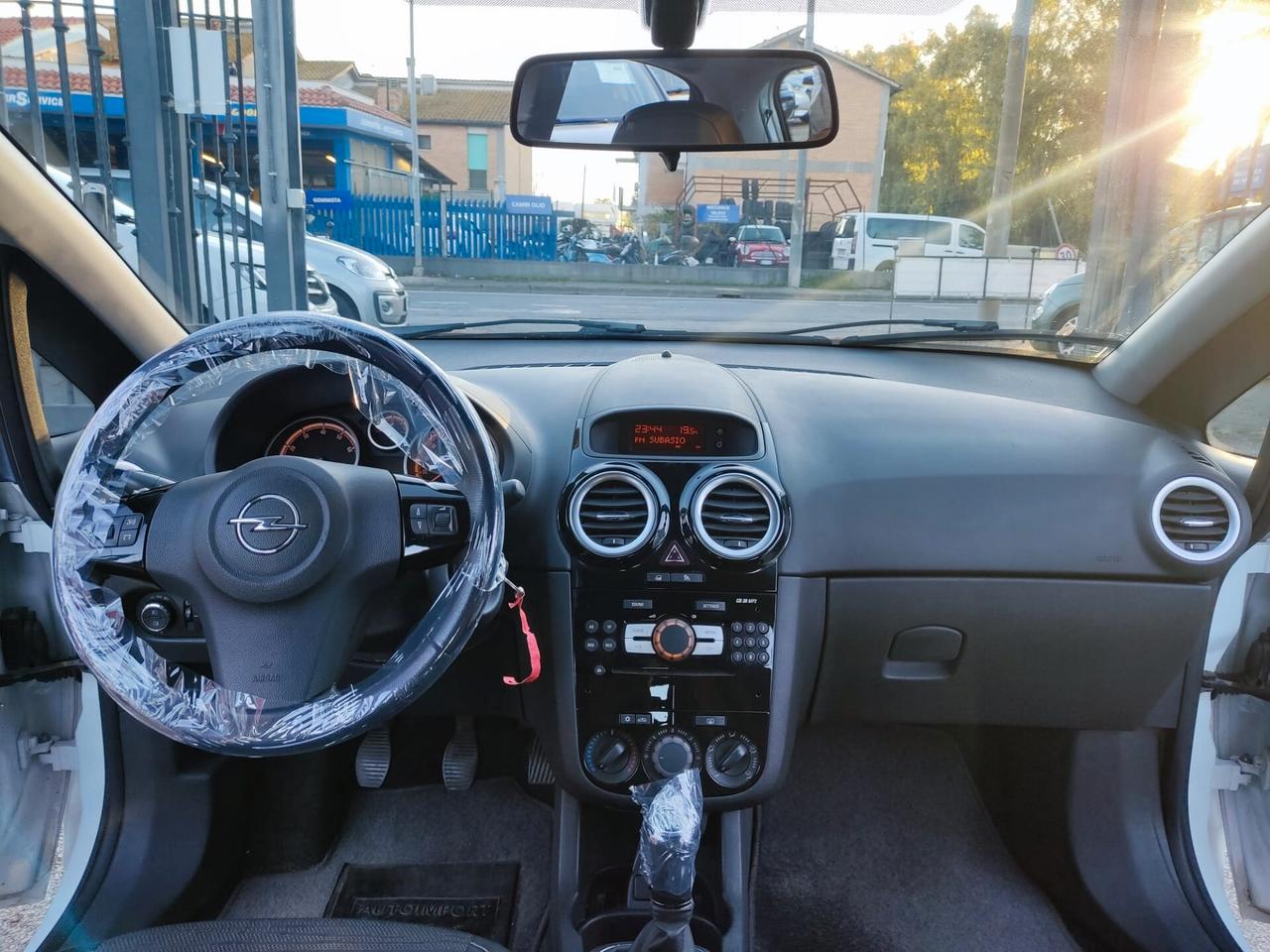 Opel Corsa 1.2 5 porte Edition