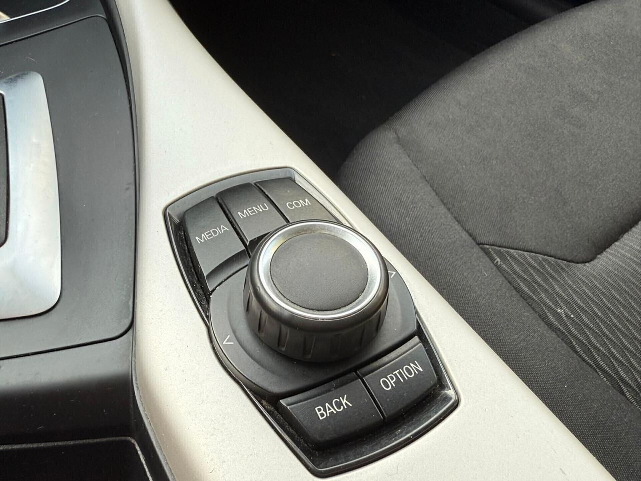 Bmw 118d 5p. Advantage cambio aut.