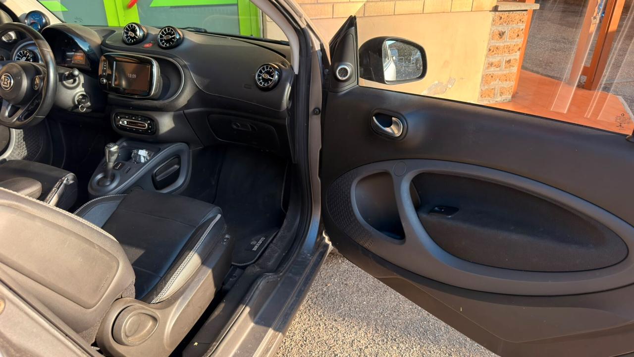 Smart ForTwo BRABUS 0.9 Turbo twinamic Xclusive