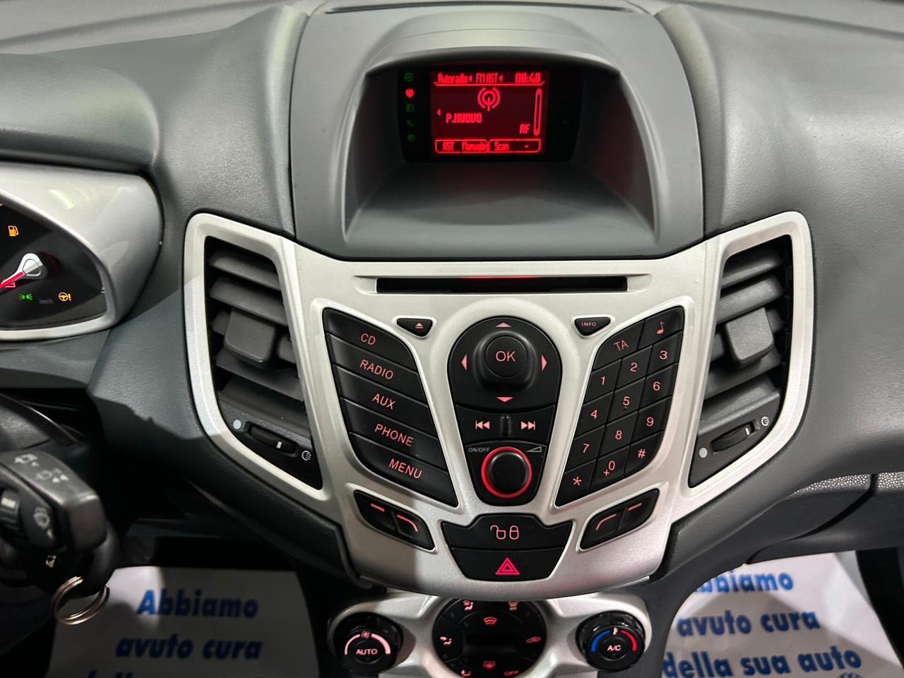 Ford Fiesta 1.4 TDCi 68CV 5 porte Titanium