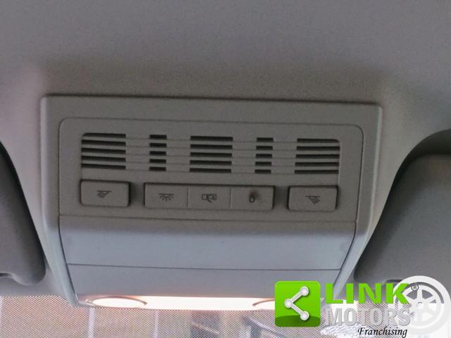 VOLKSWAGEN Caravelle 2.0 TDI 150CV DSG PC Cruise