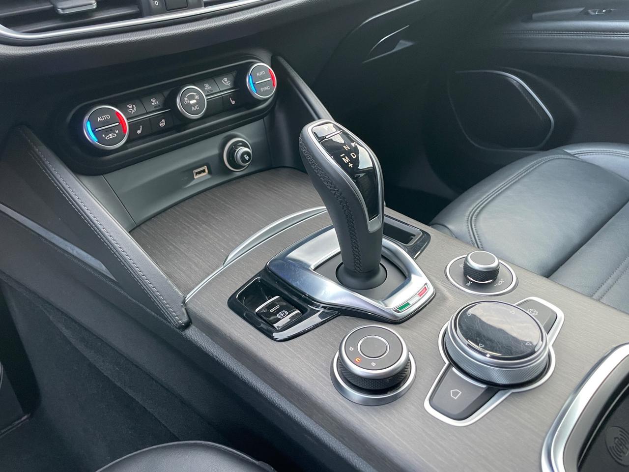 Alfa Romeo Stelvio 2.2 Turbodiesel 210 CV AT8 Q4 Veloce