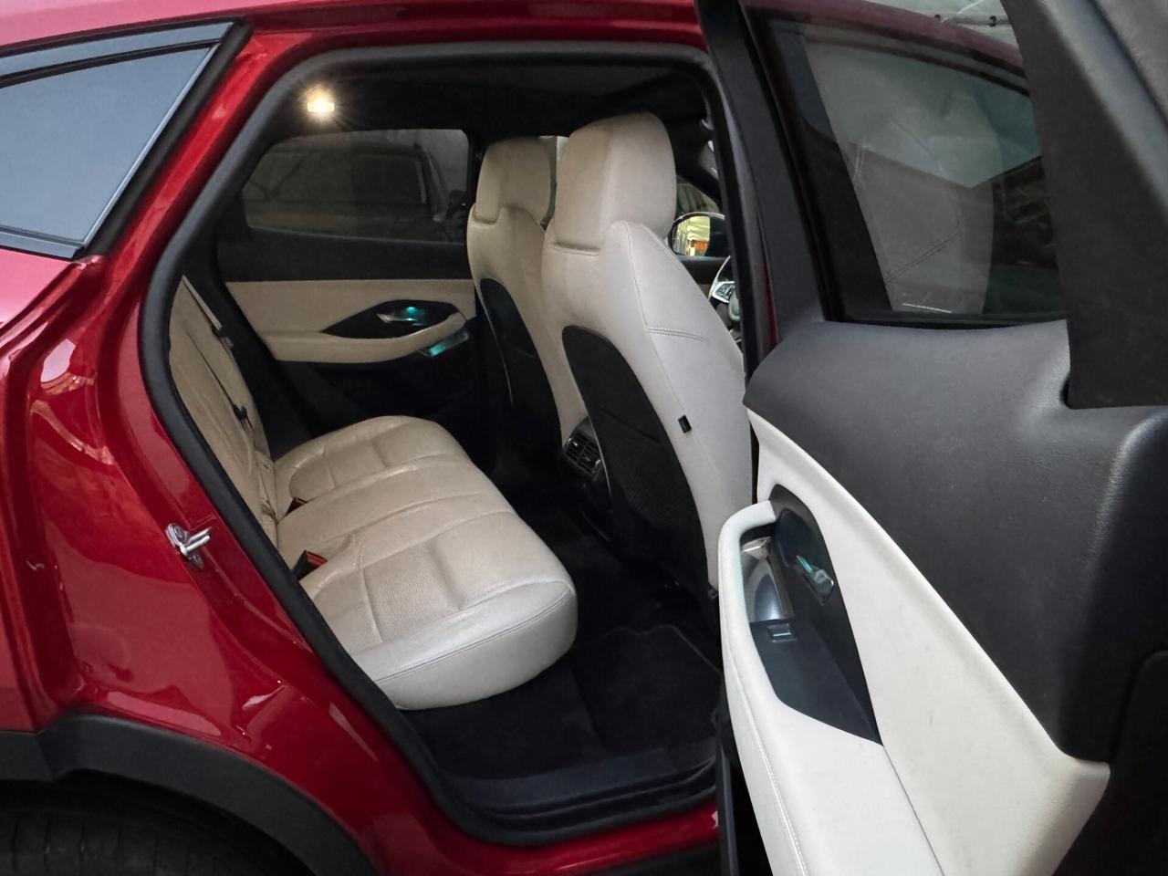 Jaguar E-Pace 2.0 AWD aut. R-Dynamic S