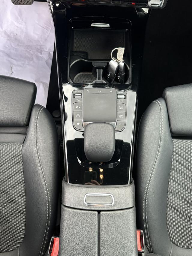 MERCEDES-BENZ A 180 d Automatic Sport