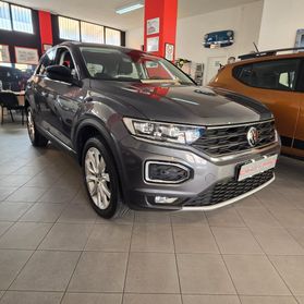 20.000 km - CAMBIO AUTOMATICO - Volkswagen T-Roc 1.5 TSI ACT DSG Advanced Technology