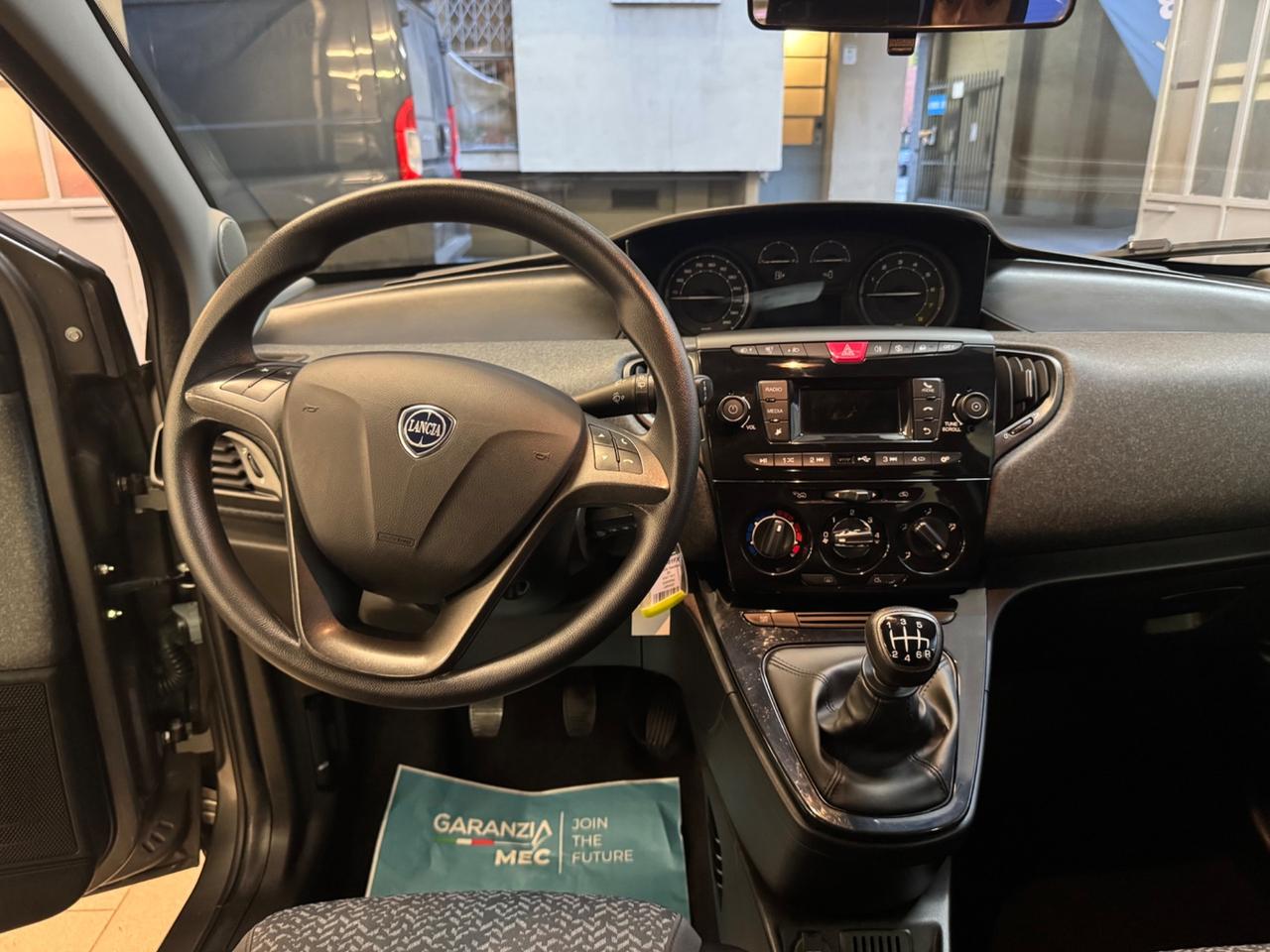 Lancia Ypsilon 1.0 FireFly 5 porte S&S Hybrid Silver Plus