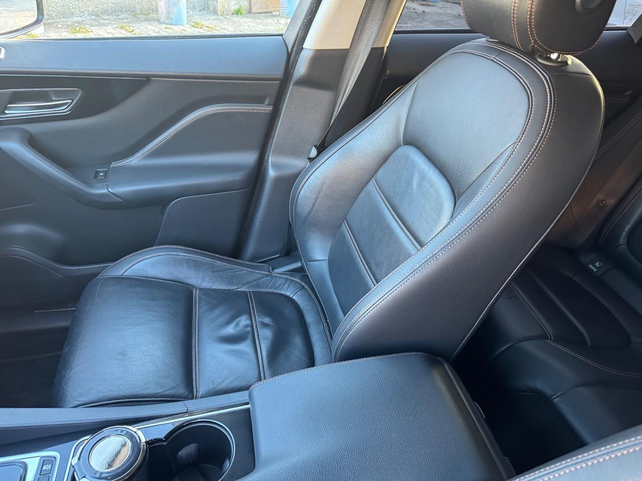 Jaguar F-Pace 2.0 D 180 CV 4x4 Euro 6b