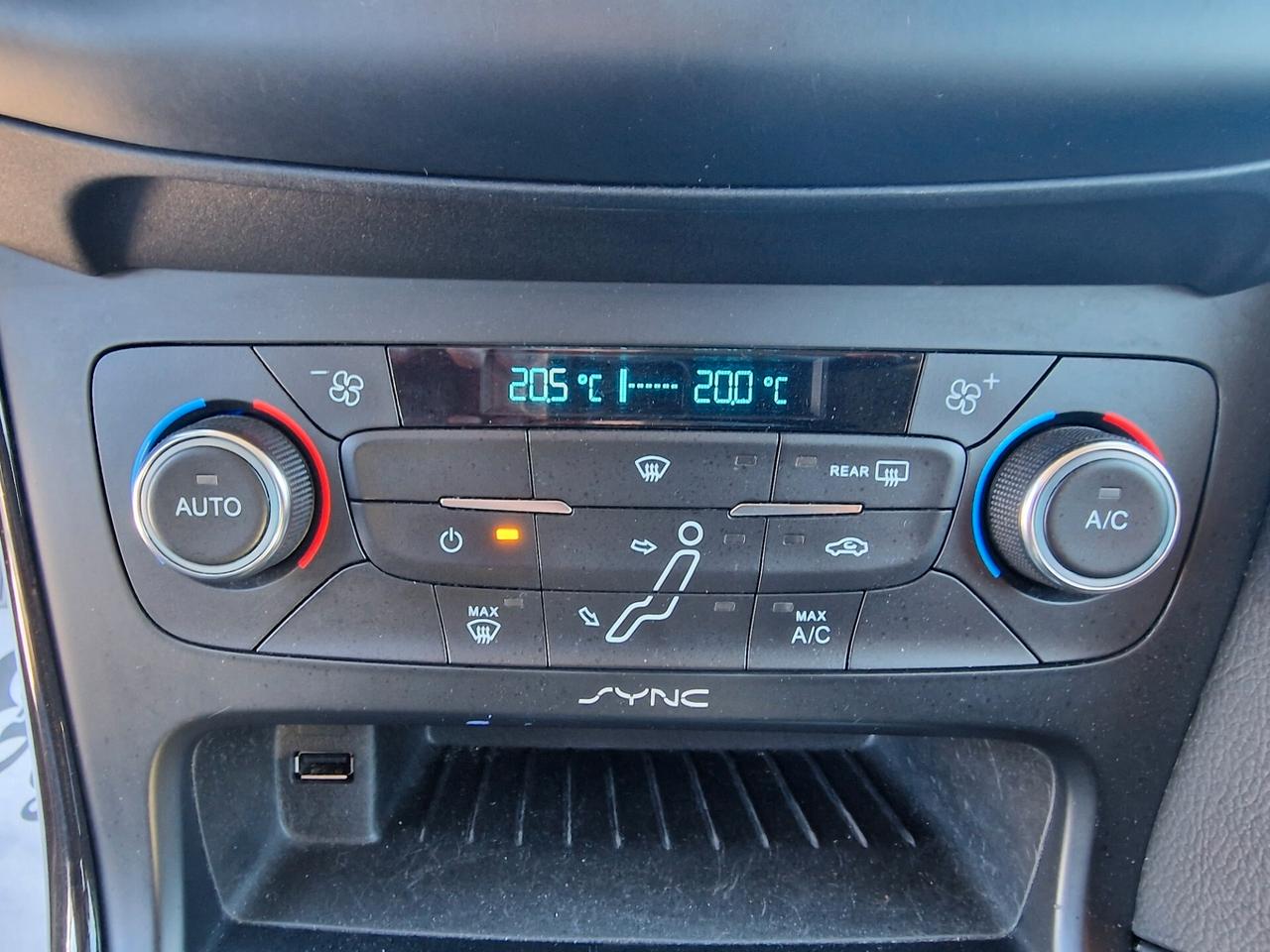 Ford Focus 1.5 TDCi 120 CV Start&Stop SW Titanium