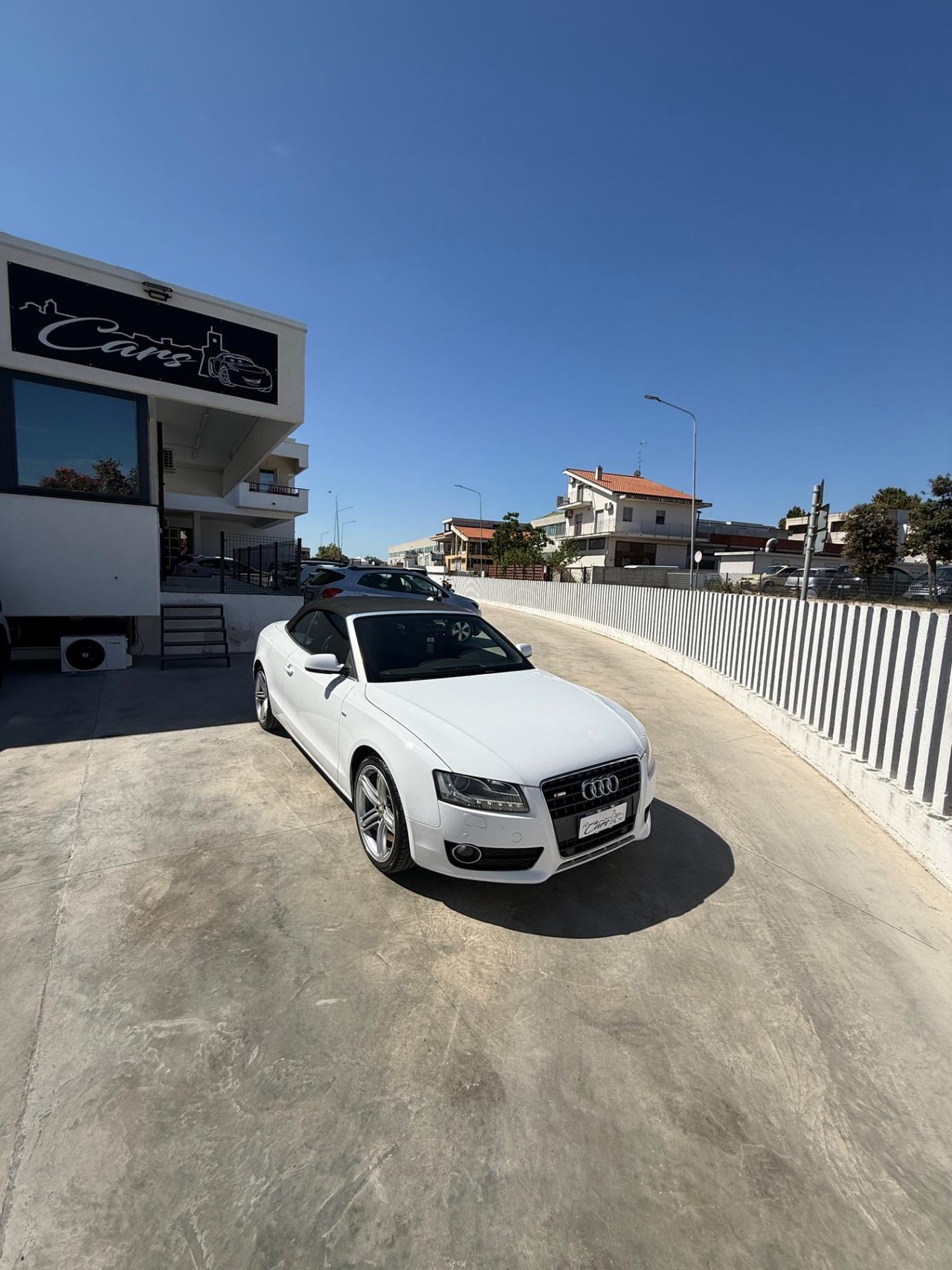 Audi A5 Cabrio 2.7 TDI F.AP. Ambiente