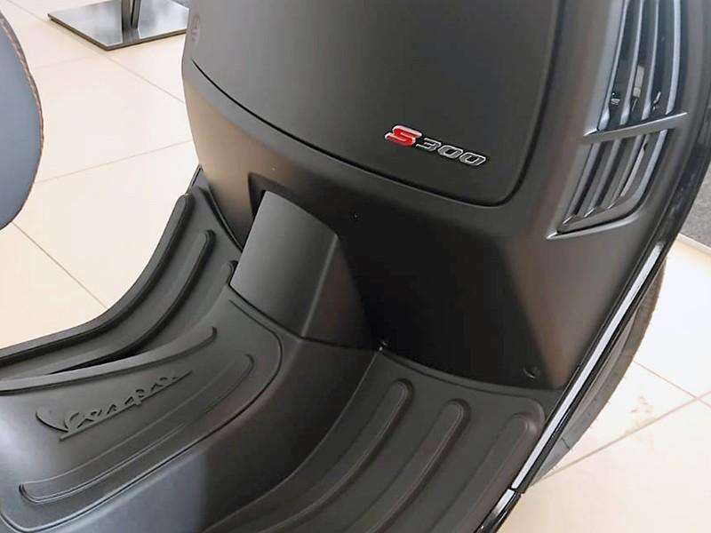 Piaggio Vespa GTS 300 Supersport HPE