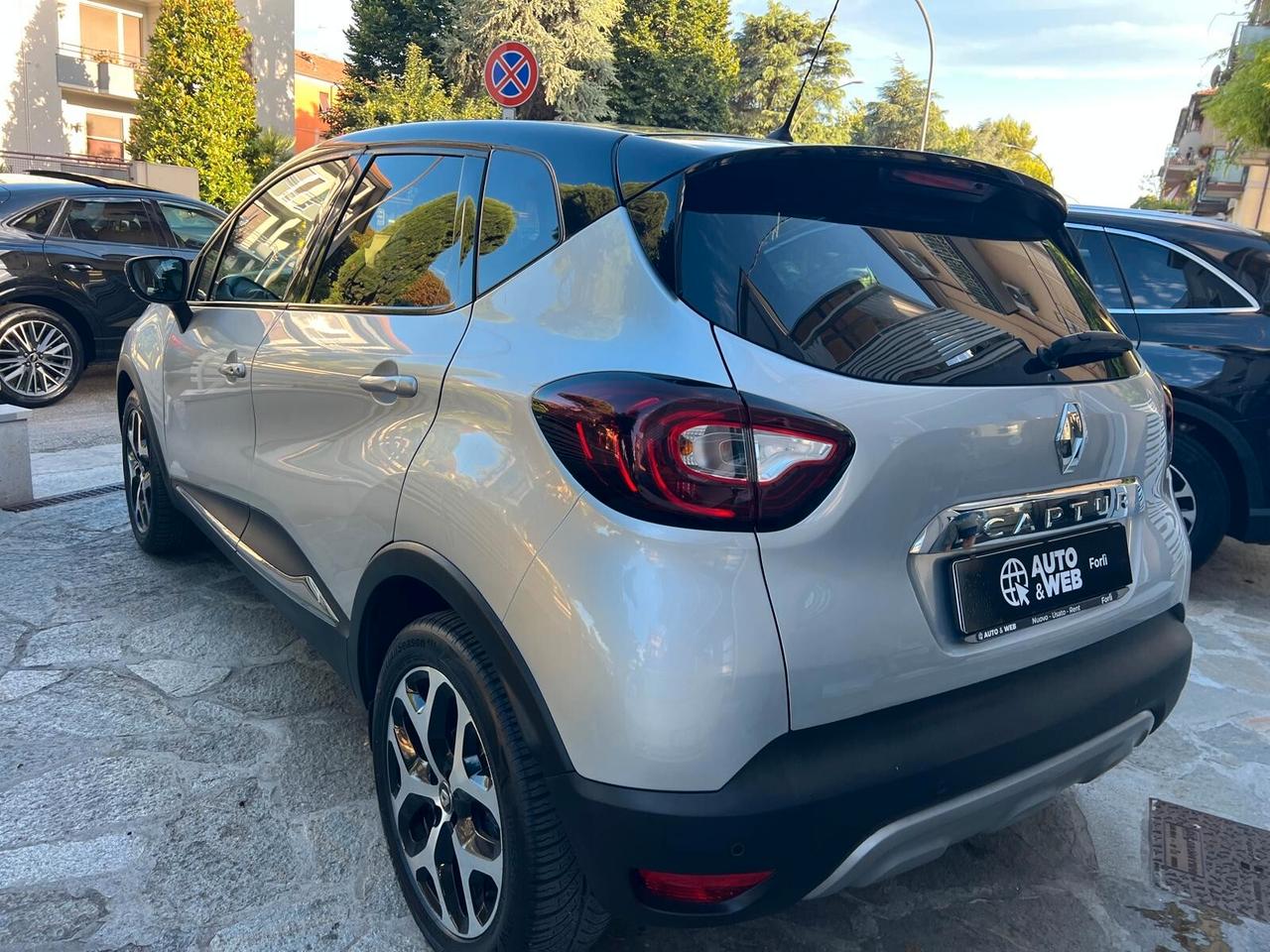 RENAULT CAPTUR dCi 90cv EDC SPORT EDITION NEOPATENTATI