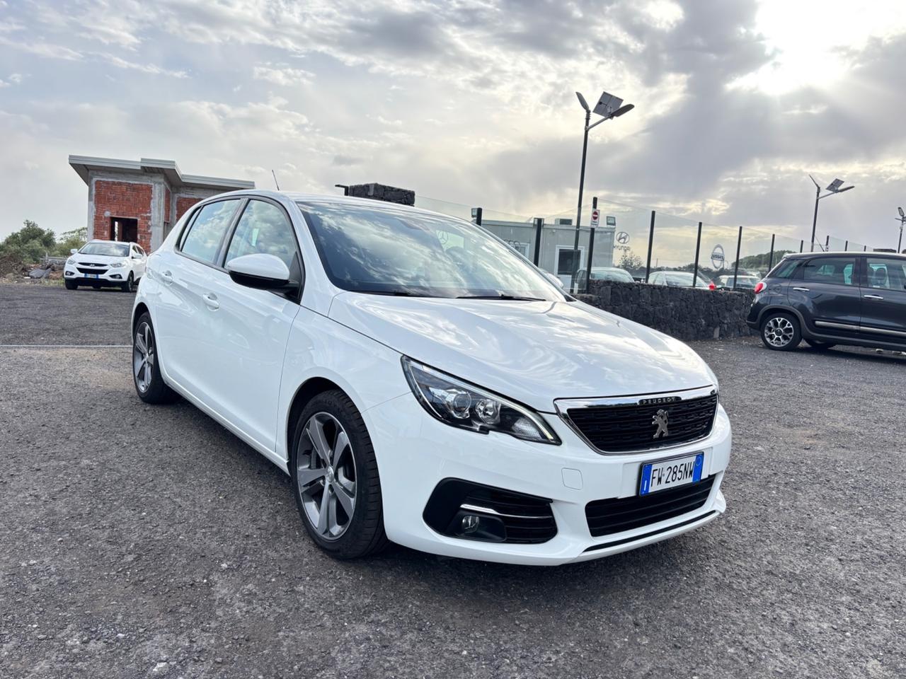 Peugeot 308 1.5 hdi 100 cavalli Allure 2019