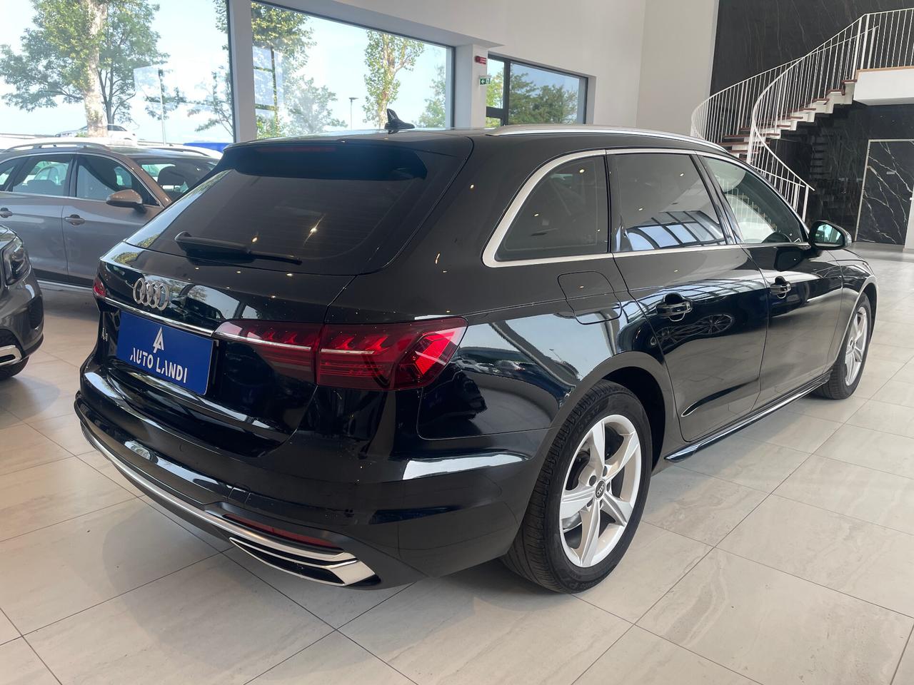 Audi A4 30 TDI/136 CV S tronic Business Advanced