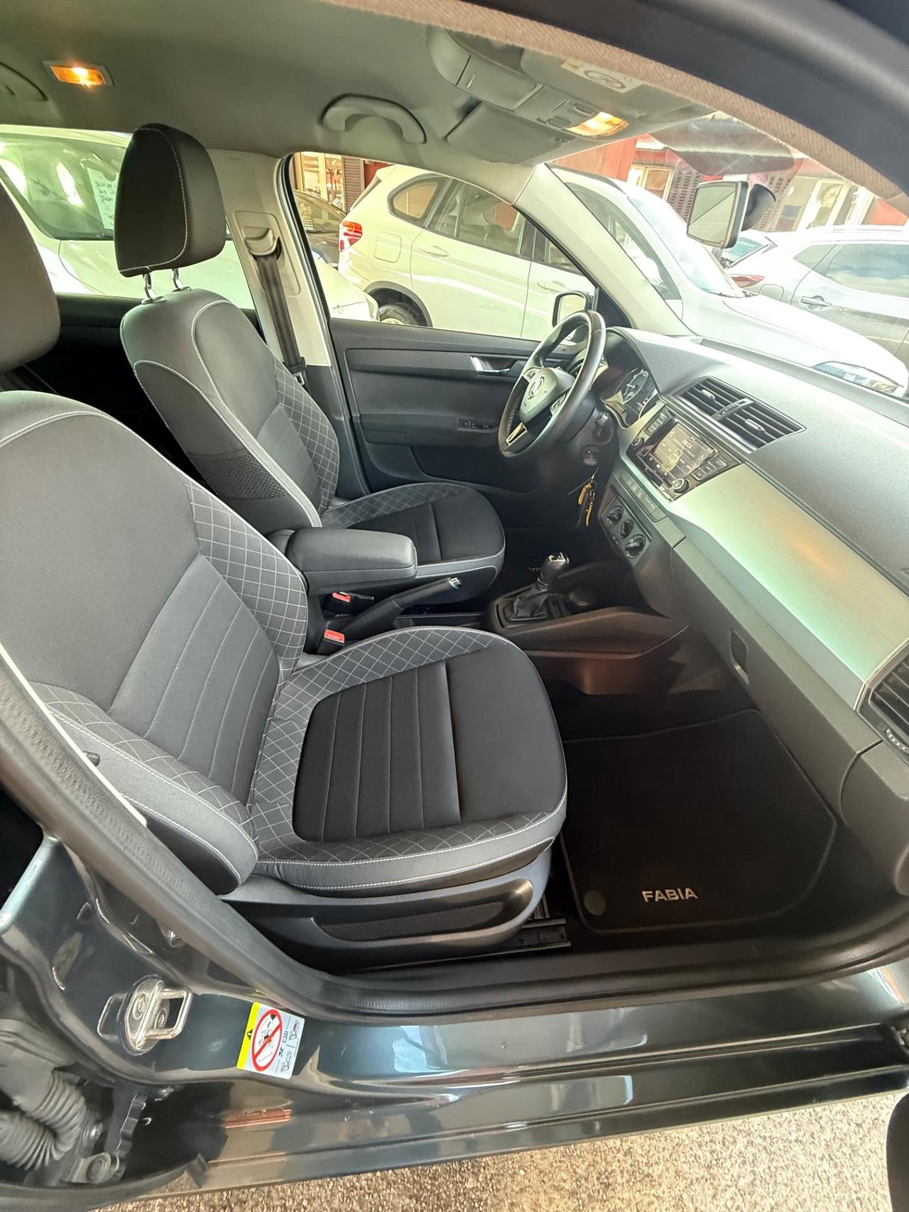 Fabia 1.0 TSI 110 CV DSG Twin Color Monte Carlo-unipro