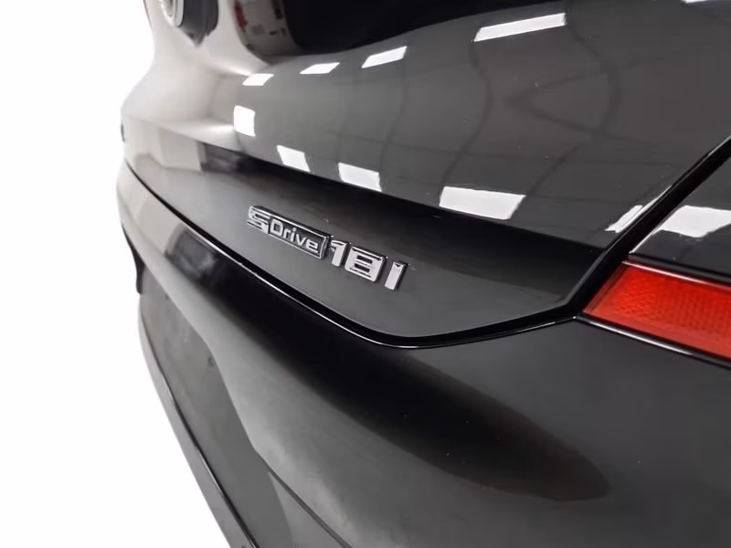 BMW X2 sdrive18i 136cv auto