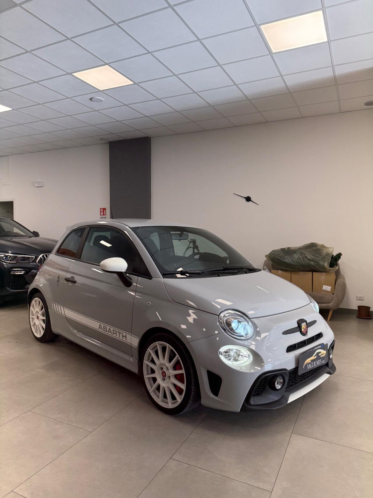 Abarth 595 1.4 Turbo T-Jet 180 CV Esseesse