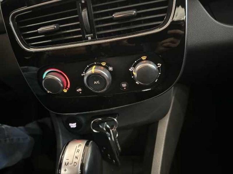 Renault Clio IV 2017 1.5 dci Moschino Zen 90cv edc