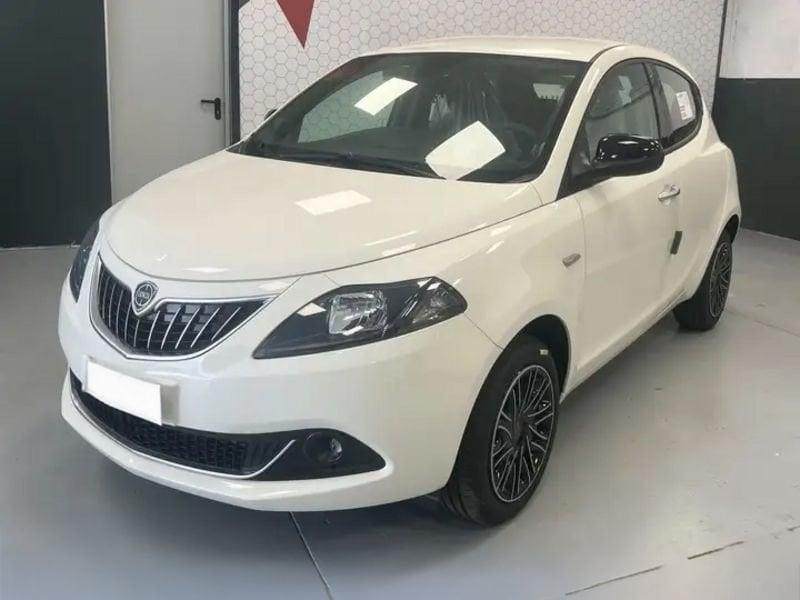 Lancia Ypsilon 1.0 firefly hybrid Gold s&s 70cv 5p.ti