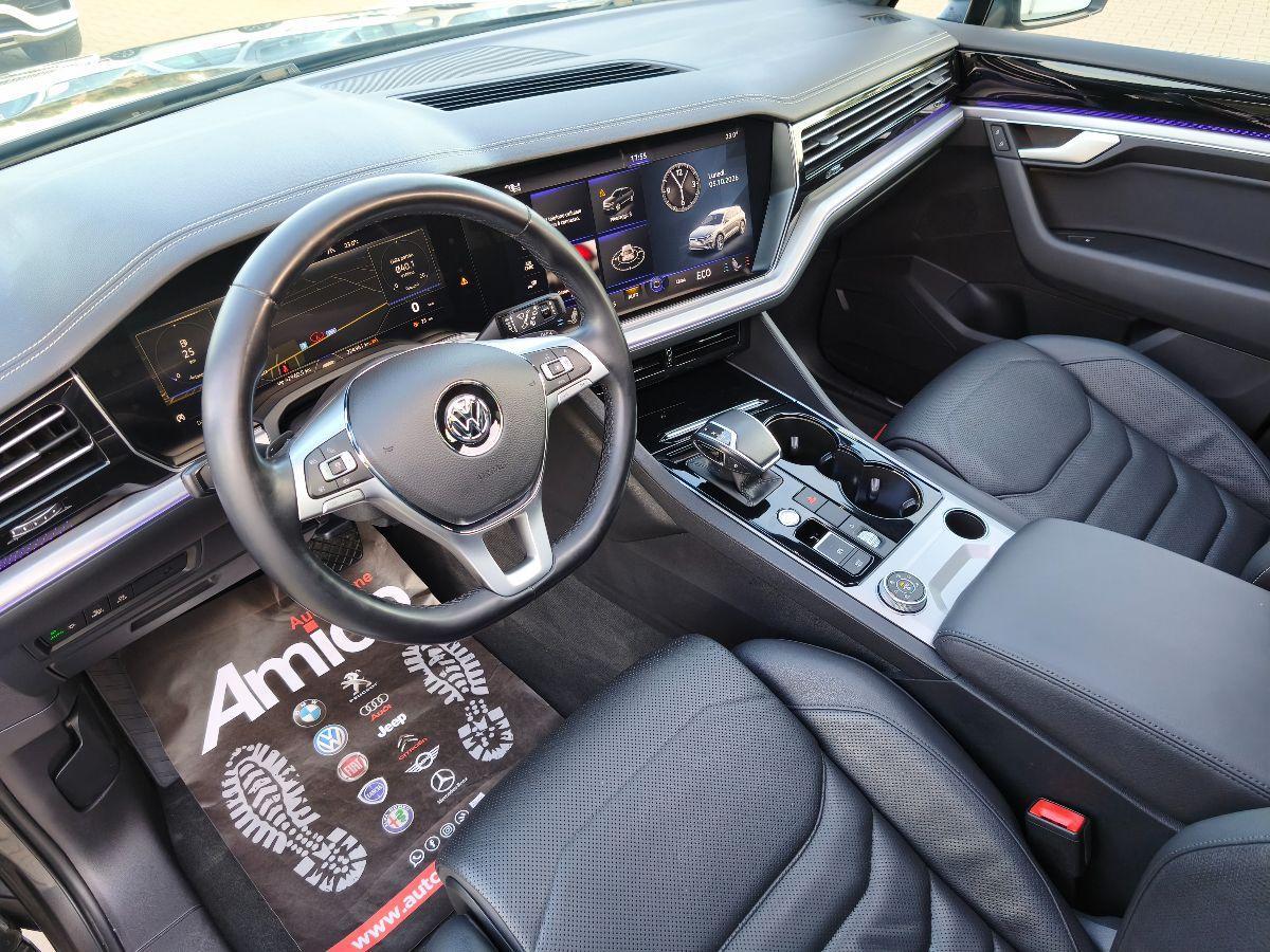 VOLKSWAGEN Touareg 3.0 TDI R-LINE Tetto Pelle Led Luci ambient