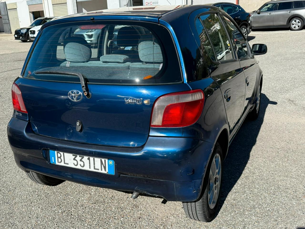 Toyota Yaris 1.0i 16V cat 5 porte Sol