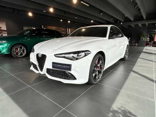 Alfa Romeo Giulia 2.2 Turbodiesel 210 CV AT8 AWD Q4 Tributo Italiano