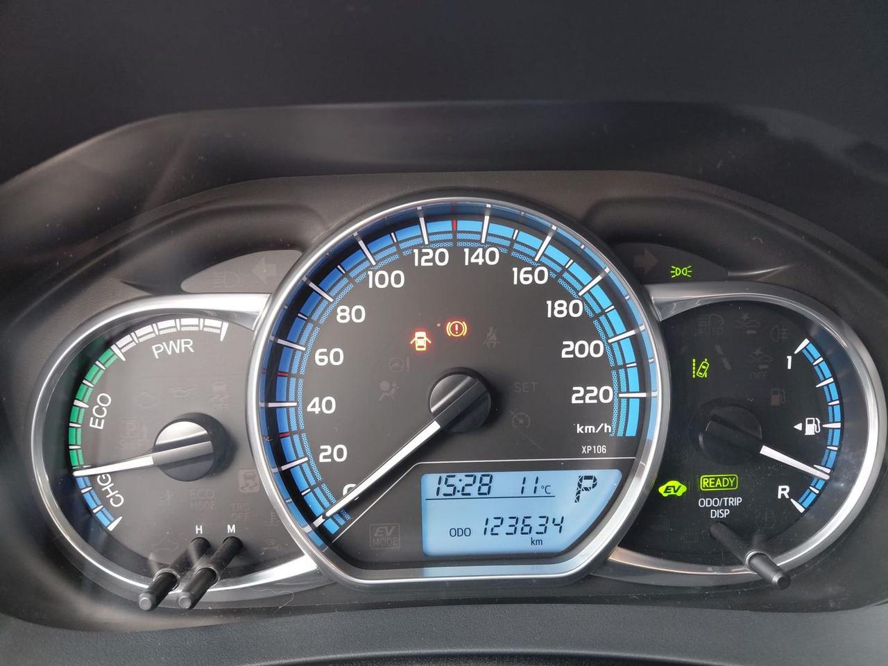 Toyota Yaris Active 1.5 VVT-i HEV #8805