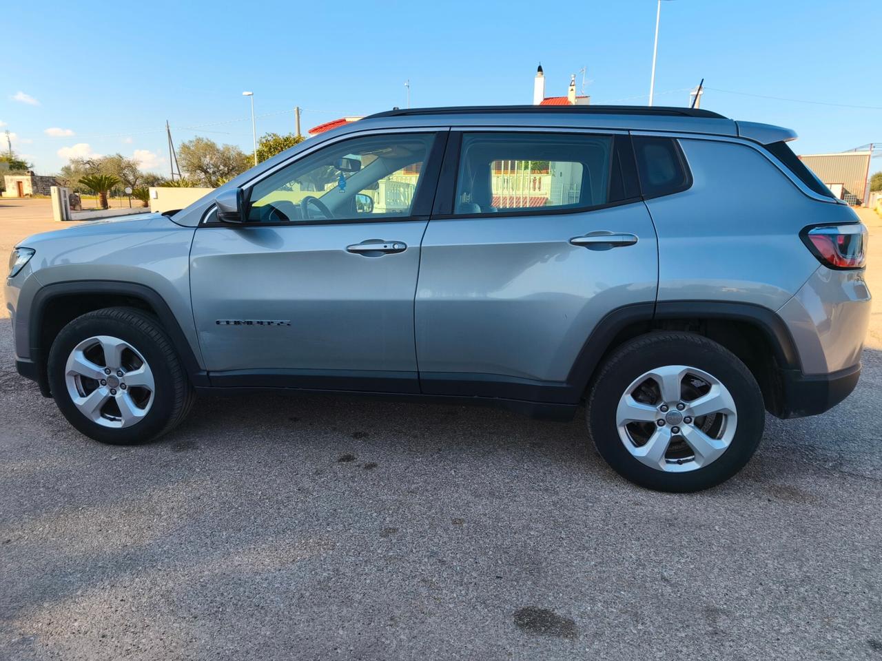 Jeep Compass 2.0 M-jet 4WD A/T Navi Camera Longitude