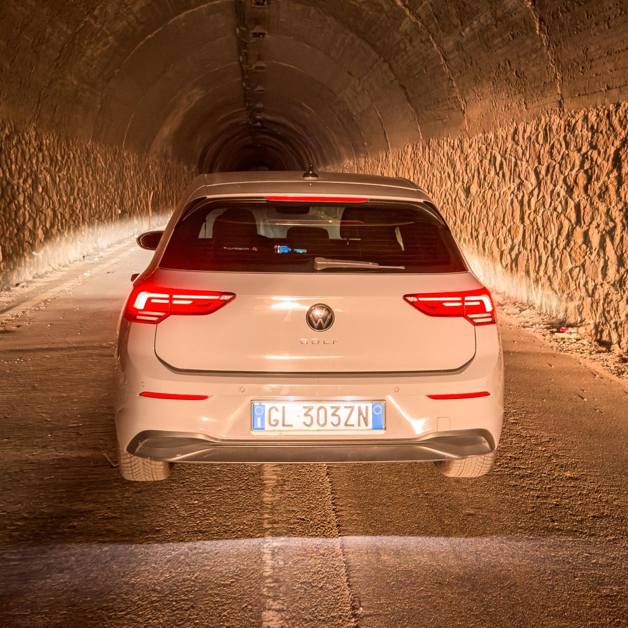 Volkswagen Golf 8 - 2.0 TDI EVO SCR Life - 2022