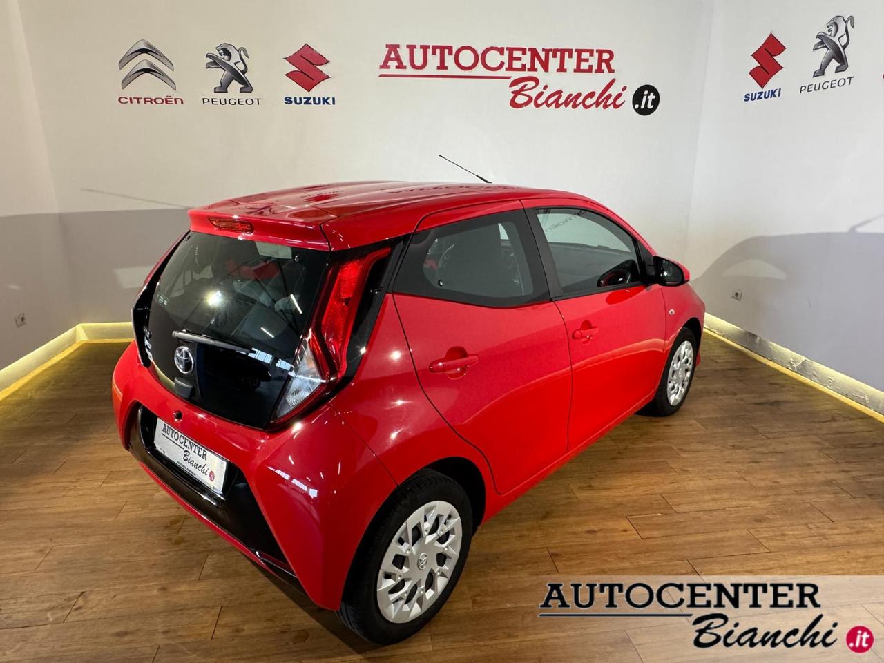 Toyota Aygo 5 Porte Aygo 5p 1.0 x-cool 72cv