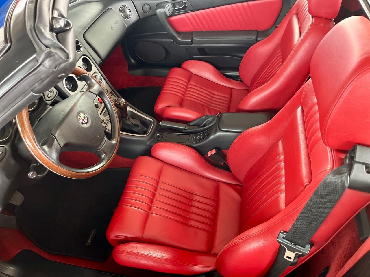 Alfa Romeo Spider 2.0 JTS Targa Oro Riar