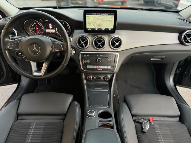 MERCEDES-BENZ GLA 180 d Automatic Sport